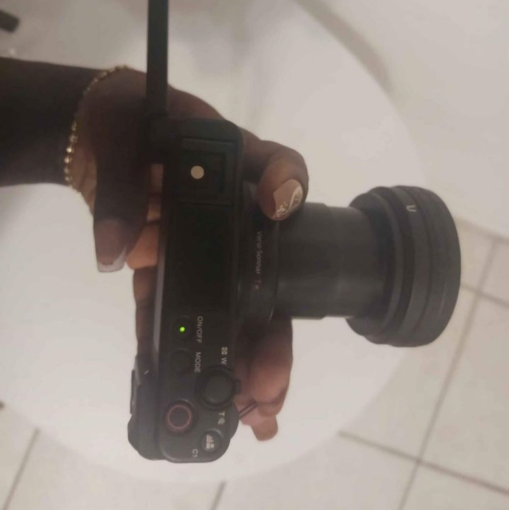 Like New Sony Zv1 Dogital Vlogging Camera
